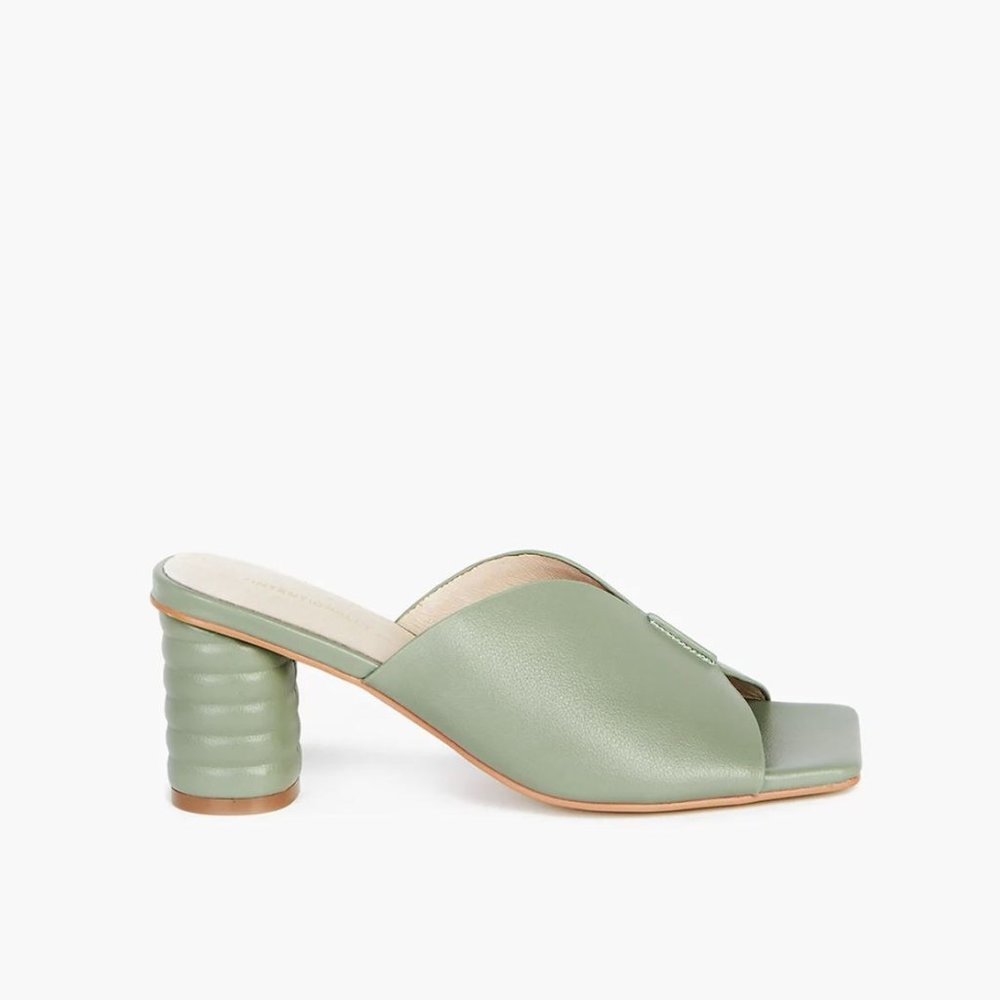 INTENTIONALLY BLANK Kamika Mules in Sage size 10 (fits like 9)